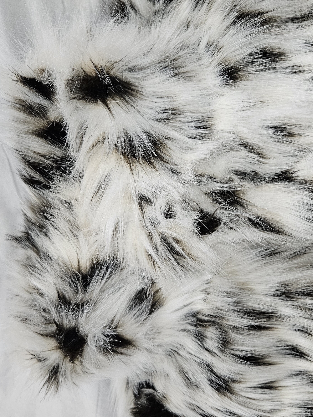 Badgley Mischka Faux Fur Leopard-Print Jacket in White and Black - Picture 6 of 6